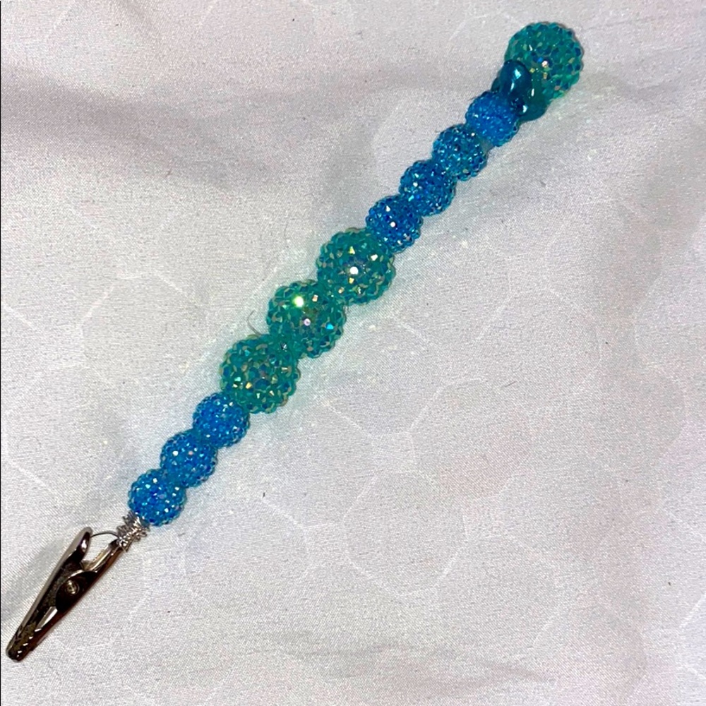 Customized Clip